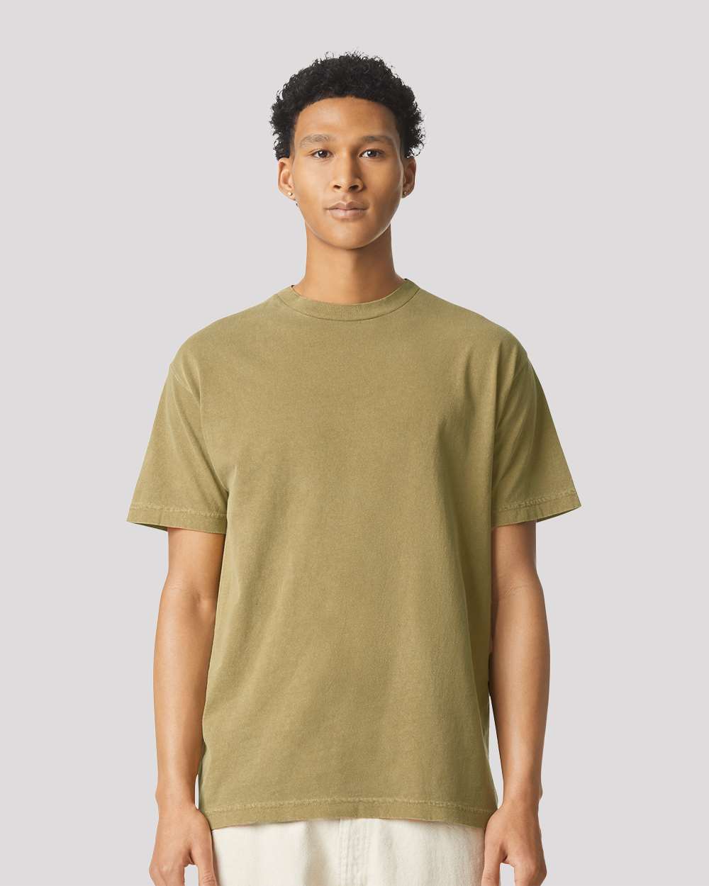 Unisex Garment-Dyed Heavyweight Cotton Tee Faded Army - model front
