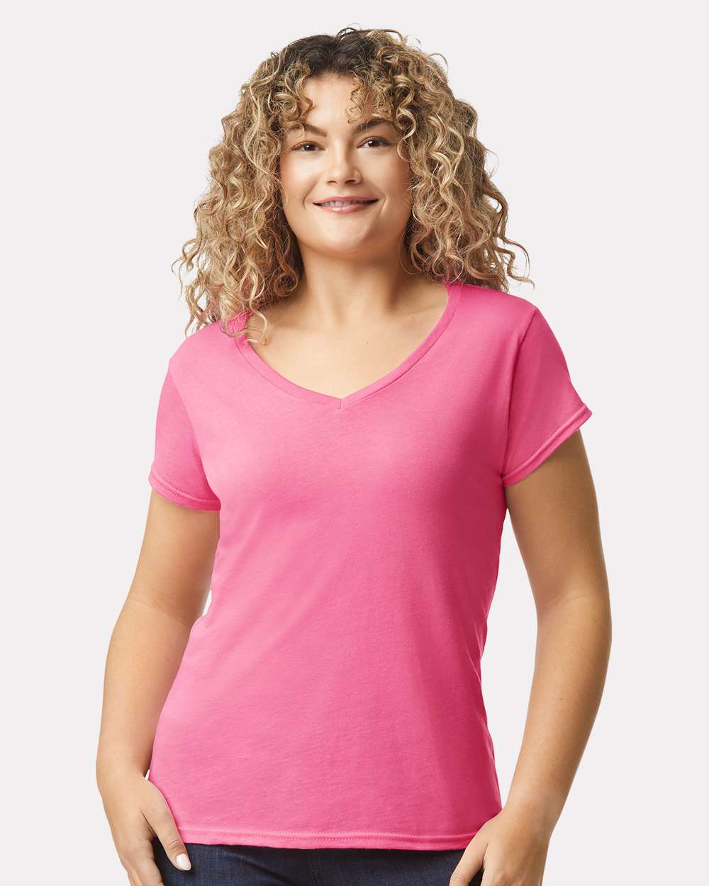 Women's Softstyle V-Neck T-Shirt Azalea - model front