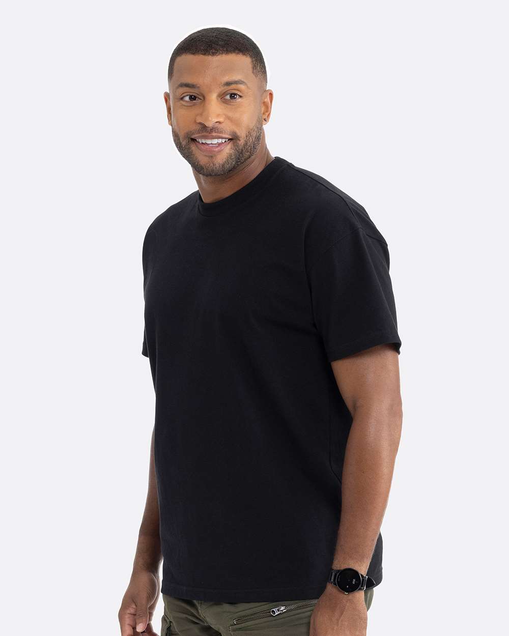 Heavyweight T-Shirt Black - model side